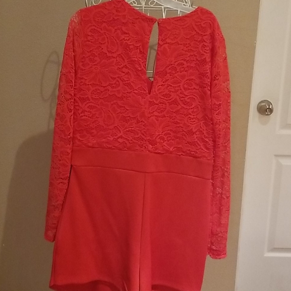 Ladies romper - Picture 2 of 2